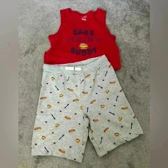 Carter’s Two-Piece Boys 4th of July Shorts and Shirt Set Size 5t - Picture 1 of 4